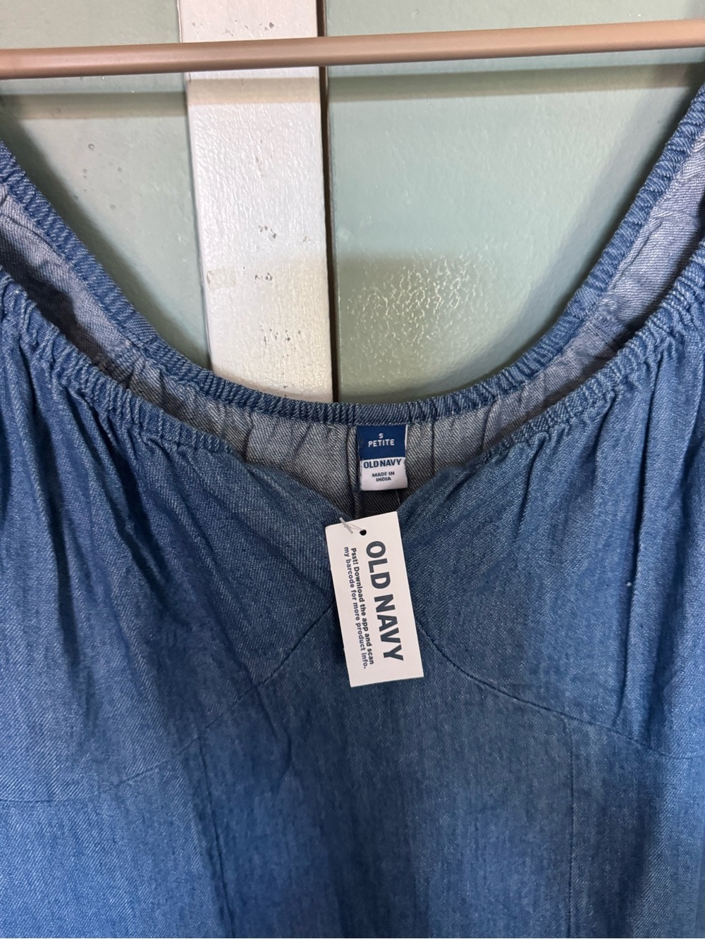 Old Navy Blue Chambray Scoop-Neck Dress